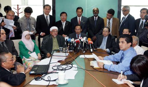 ANWAR IBRAHIM
