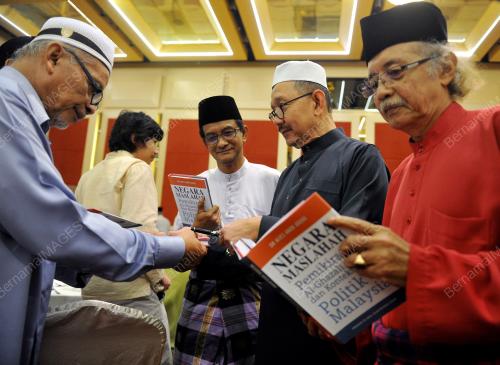 KL26_22062016_BUKU