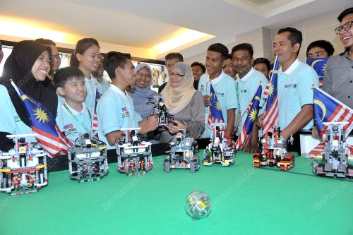 KL26_22112016_WRO
