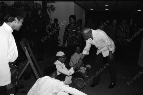 MAKAN MALAM PELADANG