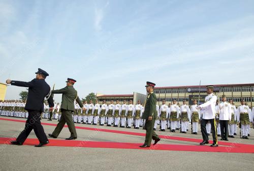 KL26_23092013_AGONG