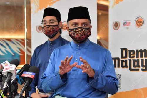 DATUK SERI REEZAL MERICAN NAINA MERICAN