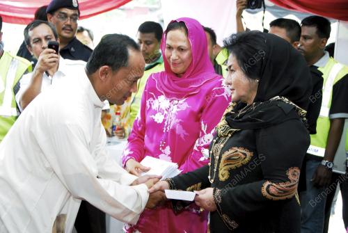 DATUK SERI NAJIB TUN RAZAK