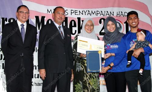 KL26_24112016_HADIAH