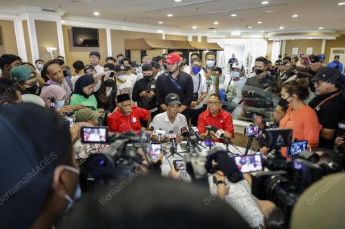 PENYOKONG ZAHID HAMIDI