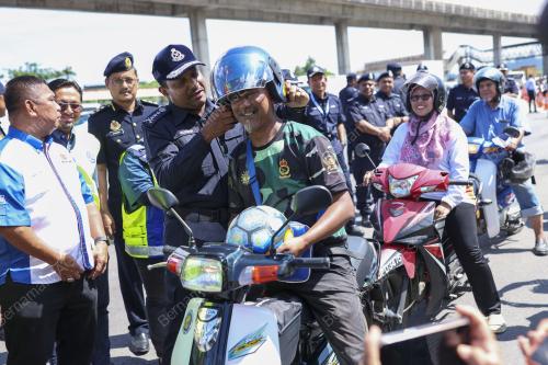DATUK HUSSEIN OMAR KHAN