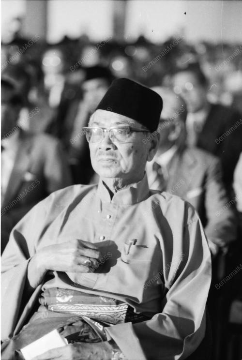 TUNKU ABDUL RAHMAN LANCAR BANGUNAN