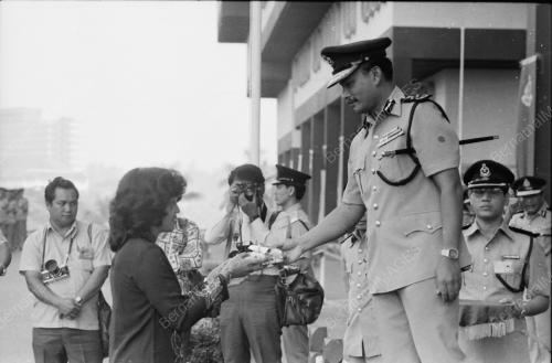 HARI POLIS