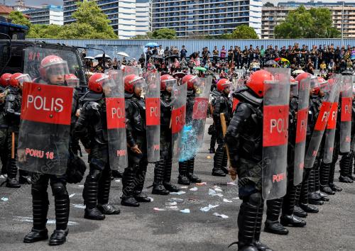 POLIS_RUSUHAN