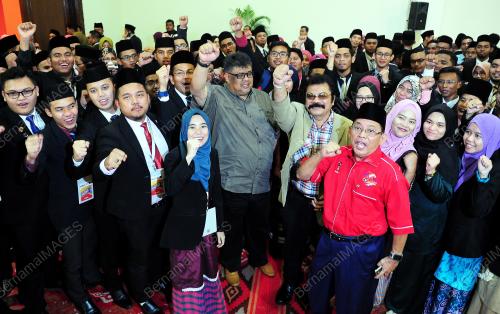 KL26_26112016_UMNO