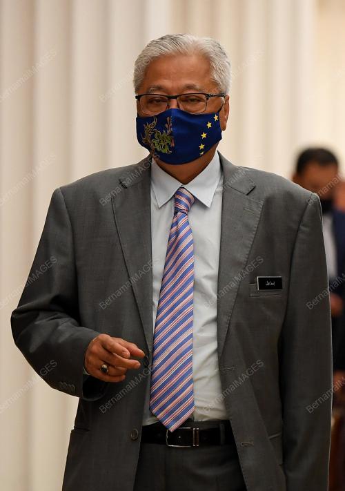 DATUK SERI ISMAIL SABRI YAAKOB