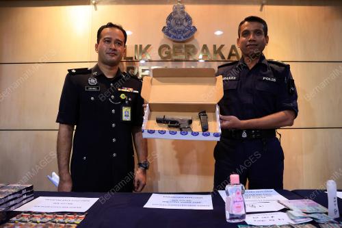 ACP NIK EZANEE MOHD FAISAL