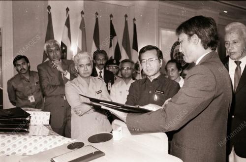 DATUK SERI DR MAHATHIR MOHAMAD