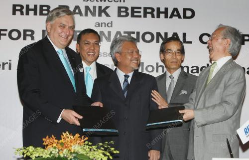 AHMAD HUSNI HANADZLAH