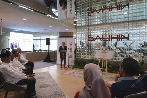 DATUK SERI FADILLAH YUSOF