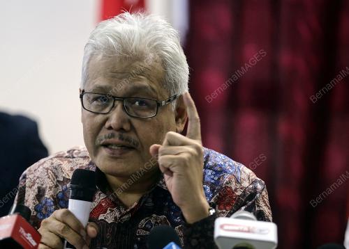 DATUK SERI HAMZAH ZAINUDDIN