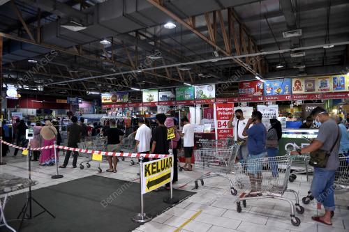 ELAK PEMBELIAN PANIK MENGHADAPI SEKATAN PENUH