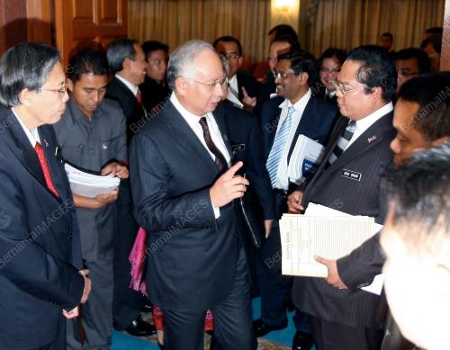 MOHD NAJIB TUN ABDUL RAZAK