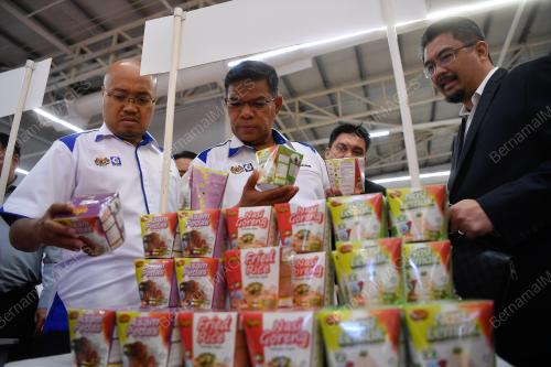PERASMIAN KEMPEN BELI BARANGAN MALAYSIA BERSAMA TESCO