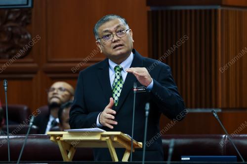 DATUK SERI DR SHAMSUL ANUAR NASARAH