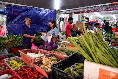 TINJAUAN PERSIAPAN PERAYAAN DEEPAVALI