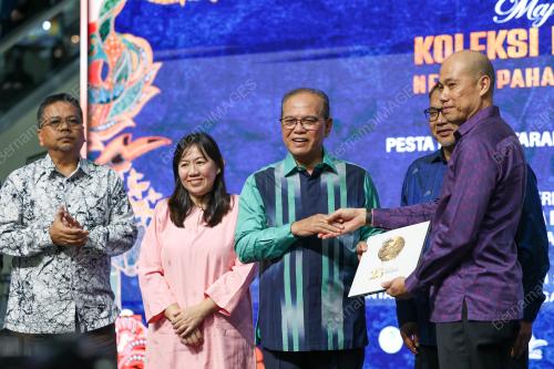 DATUK SERI WAN ROSDY WAN ISMAIL