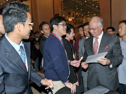 DATUK SERI MOHD NAJIB TUN ABDUL RAZAK
