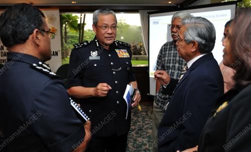 KL27_01112013_APSA