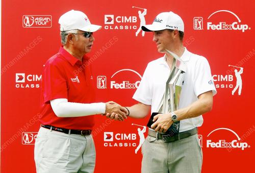 KL27_01112015_GOLF_CIMB