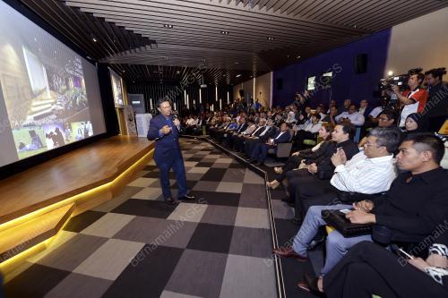 KL27_02042015_PITCHING
