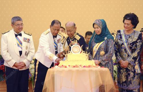 KL27_02042016_AGONG