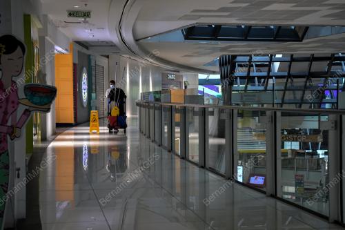 TOTAL LOCKDOWN_PUSAT BELI BELAH