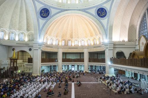 AL-SULTAN ABDULLAH RI'AYATUDDIN AL-MUSTAFA BILLAH SHAH