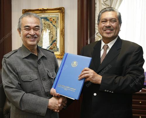 TUN ABDULLAH AHMAD BADAWI