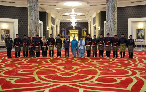 AL-SULTAN ABDULLAH RI'AYATUDDIN AL-MUSTAFA BILLAH SHAH