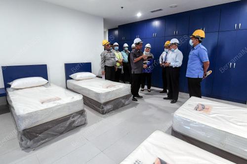 DATUK SERI MUSTAPA MOHAMED