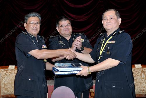 KL27_03122012_SERAH