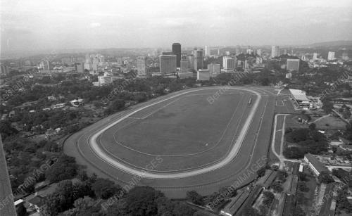 KL27_04022015_MAHATHIR_PNB