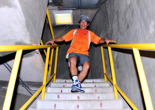 PENDAKI SOLO JALANI LATIHAN DI MENARA KUALA LUMPUR