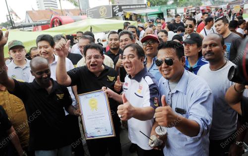 KL27_04062016_FOODTRUCK