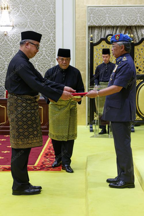 AL- SULTAN ABDULLAH RI'AYATUDDIN AL-MUSTAFA BILLAH SHAH