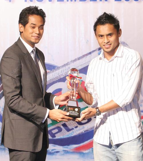 KHAIRY JAMALUDDIN