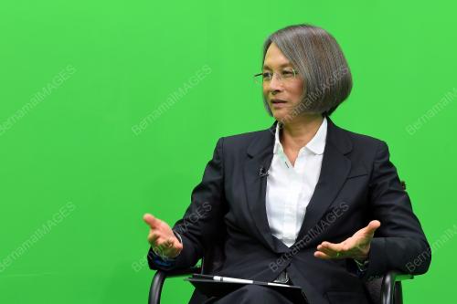 DR YING-RU LO