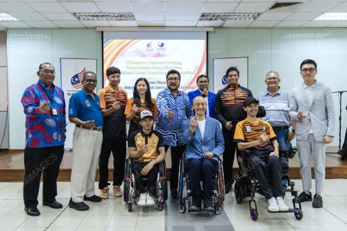 DATUK SERI MEGAT D SHARIMAN ZAHARUDIN
