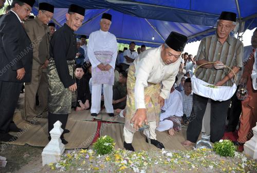 KL27_05092012_JENAZAH