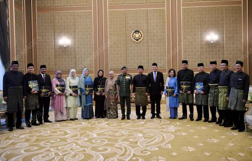 AL SULTAN ABDULLAH RI'AYATUDDIN AL-MUSTAFA BILLAH SHAH