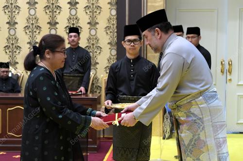 KL27_06112017_AGONG