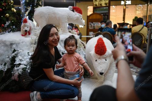 TINJAUAN HUJUNG MINGGU DAN PERSIAPAN HARI NATAL