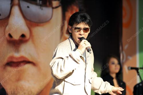 KL27_07012012_JAMAL