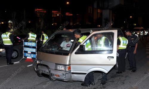 SEKATAN JALAN RAYA
